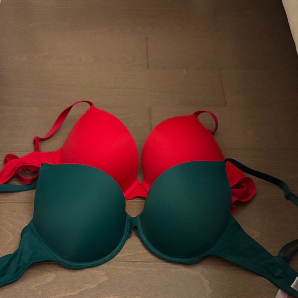 VICTORIA SECRET BRAS PUSH UP /32DD